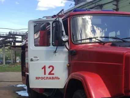 В мебельном цехе в Ярославле произошел пожар