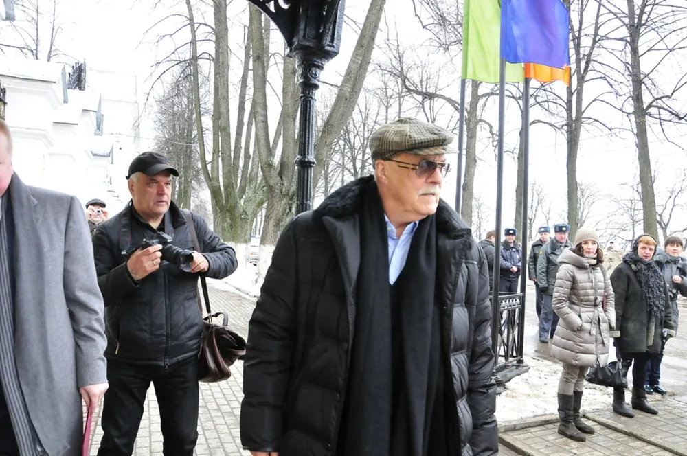 Станислав Говорухин  - за  высокую колокольню  на Стрелке Ярославля