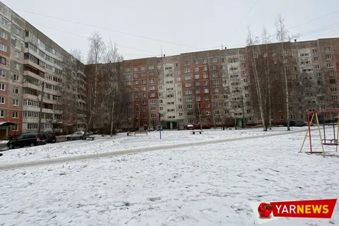 В ярославском дворе не дождались детской игровой площадки