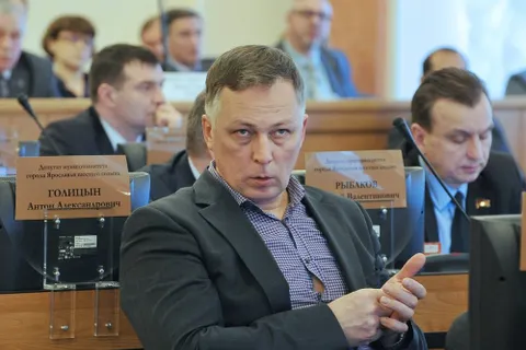 На очередном заседании муниципалитета Ярославля рассмотрено более двадцати вопросов. Фоторепортаж