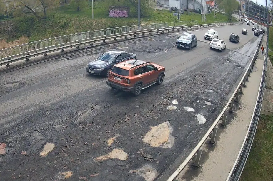 Ярославцы просят ускорить ремонт Комсомольского моста