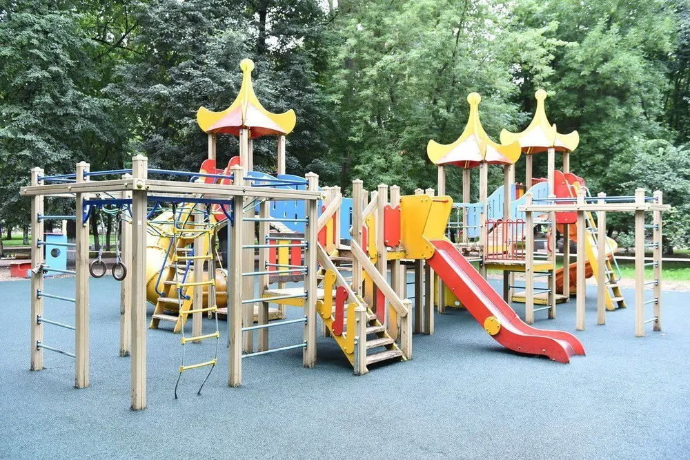 В Ярославле огородят детские площадки