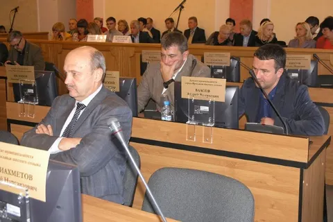 В муниципалитете Ярославля состоялись депутатские слушания