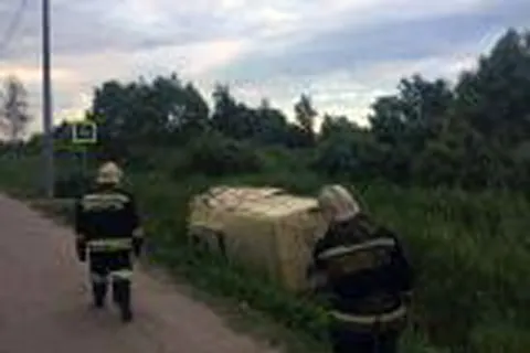 Попавшая в ДТП инкассаторская машина получила повреждения
