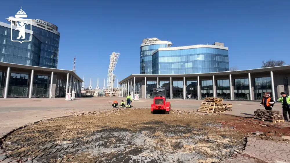 Ярославец предложил сменить технологию укладки плитки в центре города