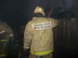 В Ярославской области 15 пожарных 5 часов тушили частный дом