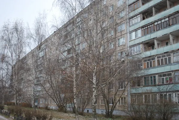 В Ярославле в подъезде дома педофил напал на 13-летнюю девочку