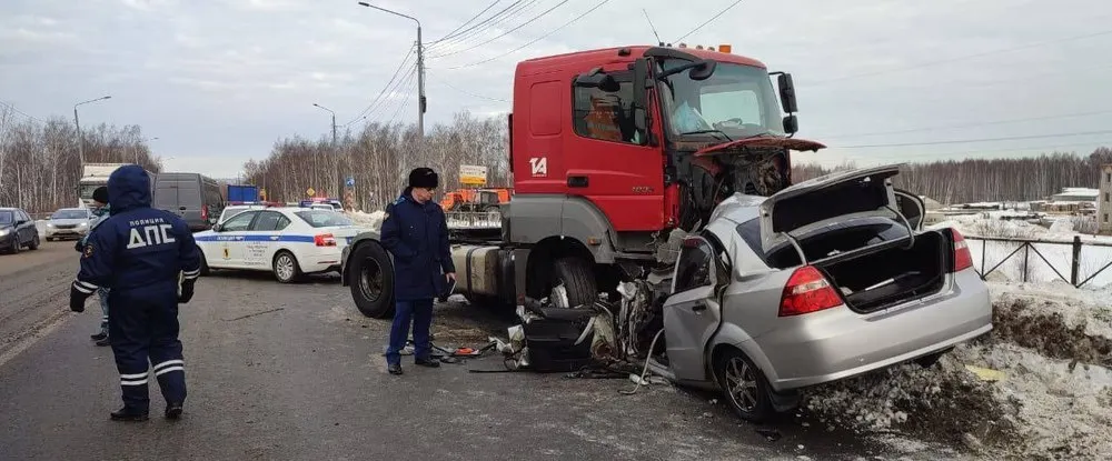 В Ярославле после смертельного ДТП на окружной задержан водитель грузовика