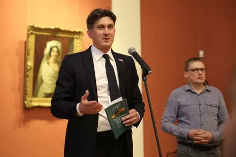 Вышла в свет книга Яна Левина «14 японских кораблей»