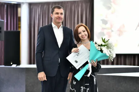 Мэр Ярославля поздравил работников культуры с профессиональным праздником