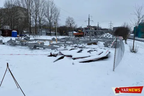 В Ярославле начали установку 30-метрового медведя