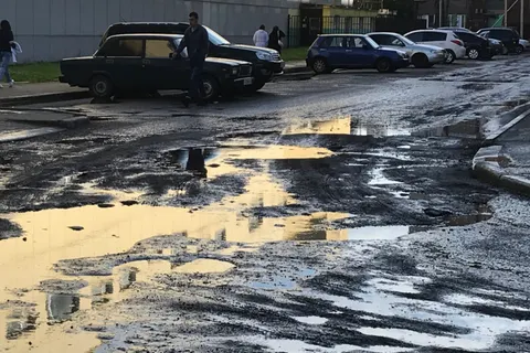 Чтоб врио не растрясло: в Ярославле экстренно засыпали «адовые» ямы