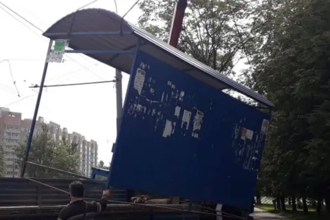 В Ярославле у больницы №9 вернули остановки