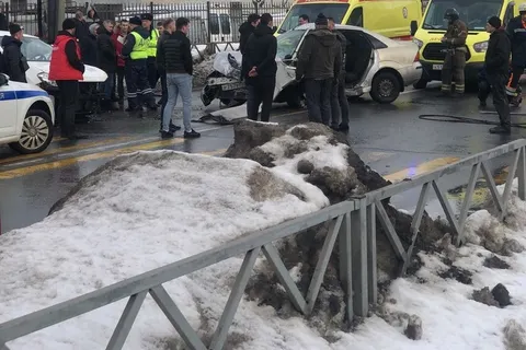 «Водитель погиб»: в Ярославле шестеро человек пострадали в ДТП