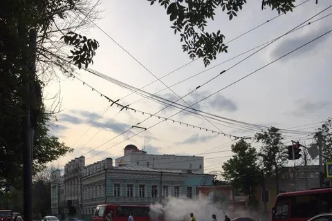 В Ярославле дымилась маршрутка: видео