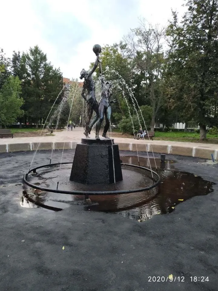 Заасфальтированные в Ярославле фонтаны в этом году не изменятся