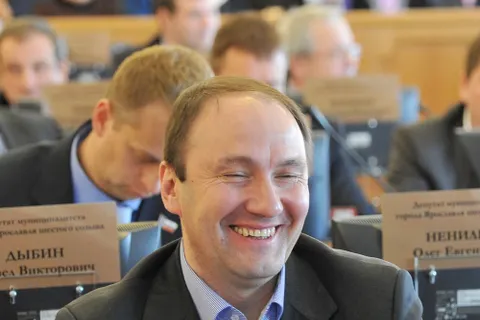 На внеочередном заседании муниципалитета Ярославля внесли поправки в бюджет. Фоторепортаж
