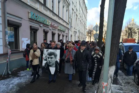 В Ярославле открыли мемориальную доску памяти Бориса Немцова