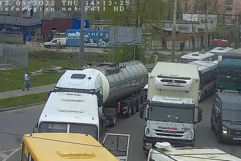 В Ярославле на въезде в Брагино поезд сошел с рельс