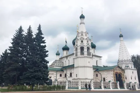 В Ярославле снимают кресты с храма Ильи Пророка 