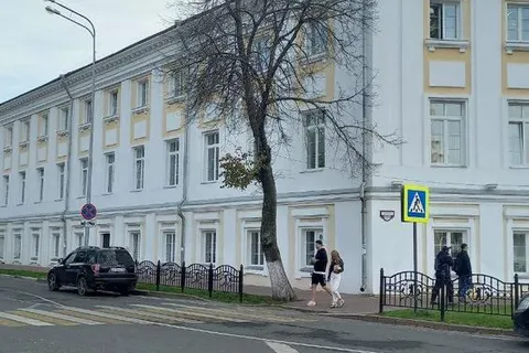 В Ярославле вместо погибших лип сажают клены