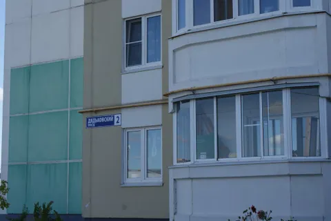 В Ярославле заменяют адресные таблички на домах
