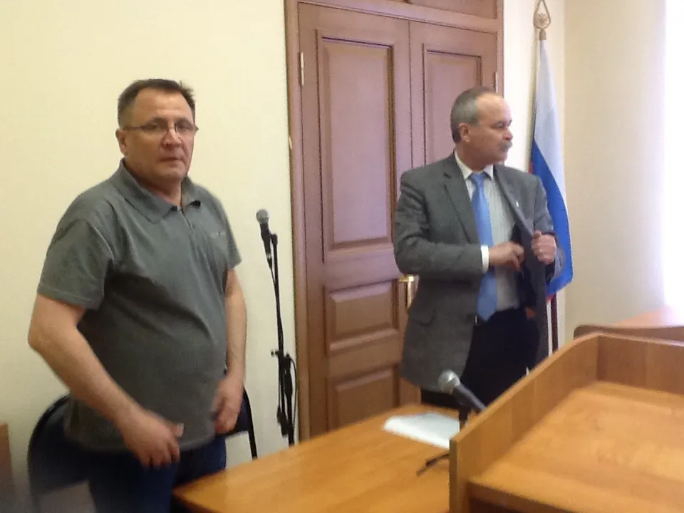 Константина Сонина ежедневно  привозят в  Кировский   суд  Ярославля читать протокол судебного  заседания