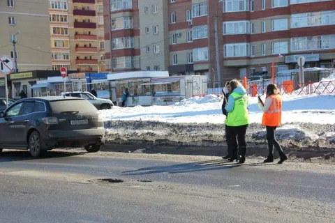В Ярославле обследовали улицу Слепнева, находящуюся на гарантии после ремонта