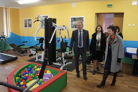 Депутаты Ярославской областной думы побывали в детском доме «Солнечный»