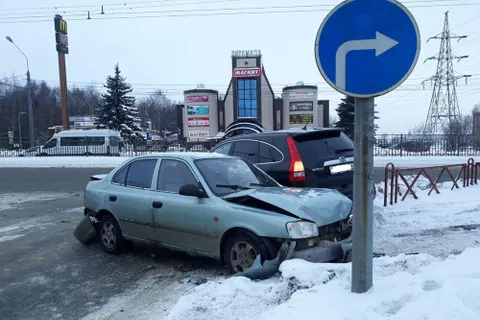 В Ярославле в тройном ДТП пострадала женщина-водитель