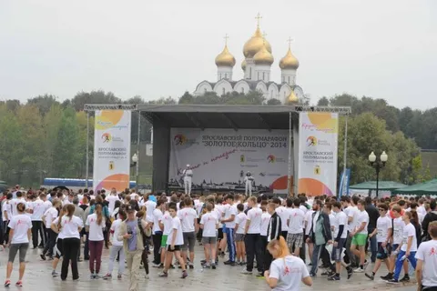 В Ярославле прошел полумарафон «Золотое кольцо»