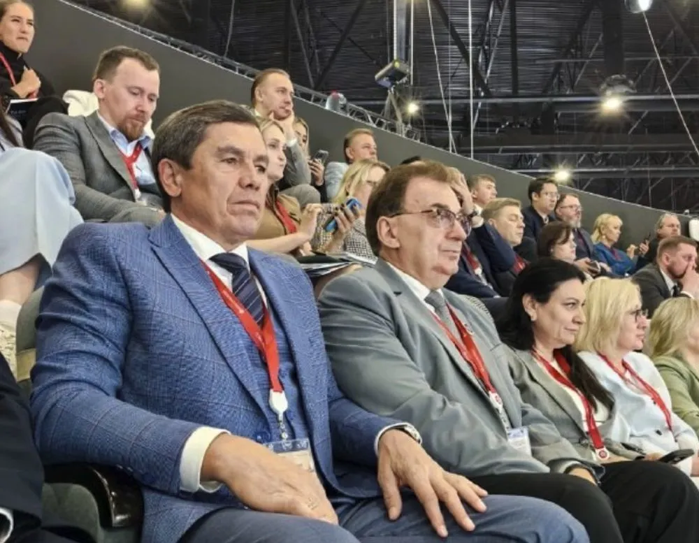 Ярославский бизнес-омбудсмен посетил ПМЭФ-2025