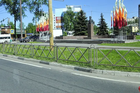 Ярославль День города встречает облезлыми и серым. С фото