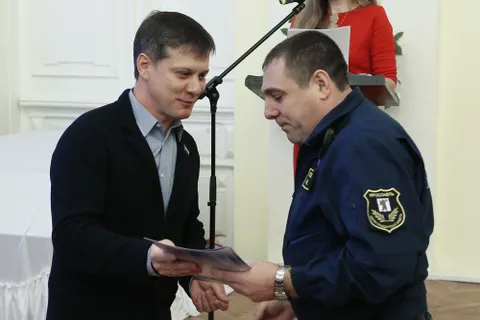 В мэрии Ярославля наградили лучших спасателей города