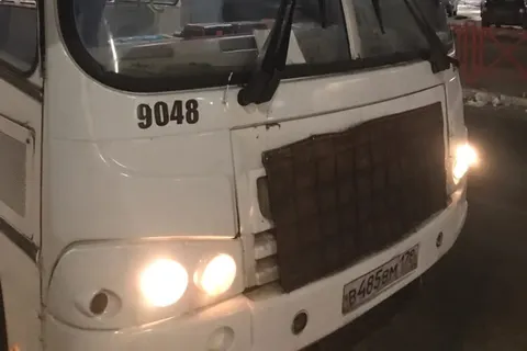 В Ярославле в пассажирском автобусе нашли пистолет: видео