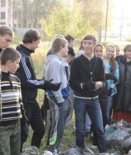 Дети Красноперекопского района Ярославля провели субботник