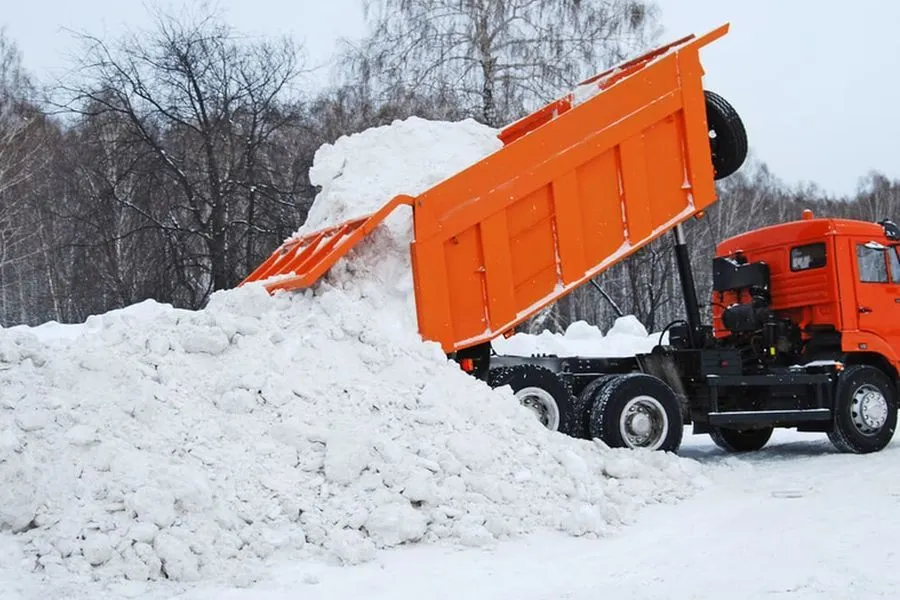 Из Рыбинска вывезли более 125 тысяч кубометров снега
