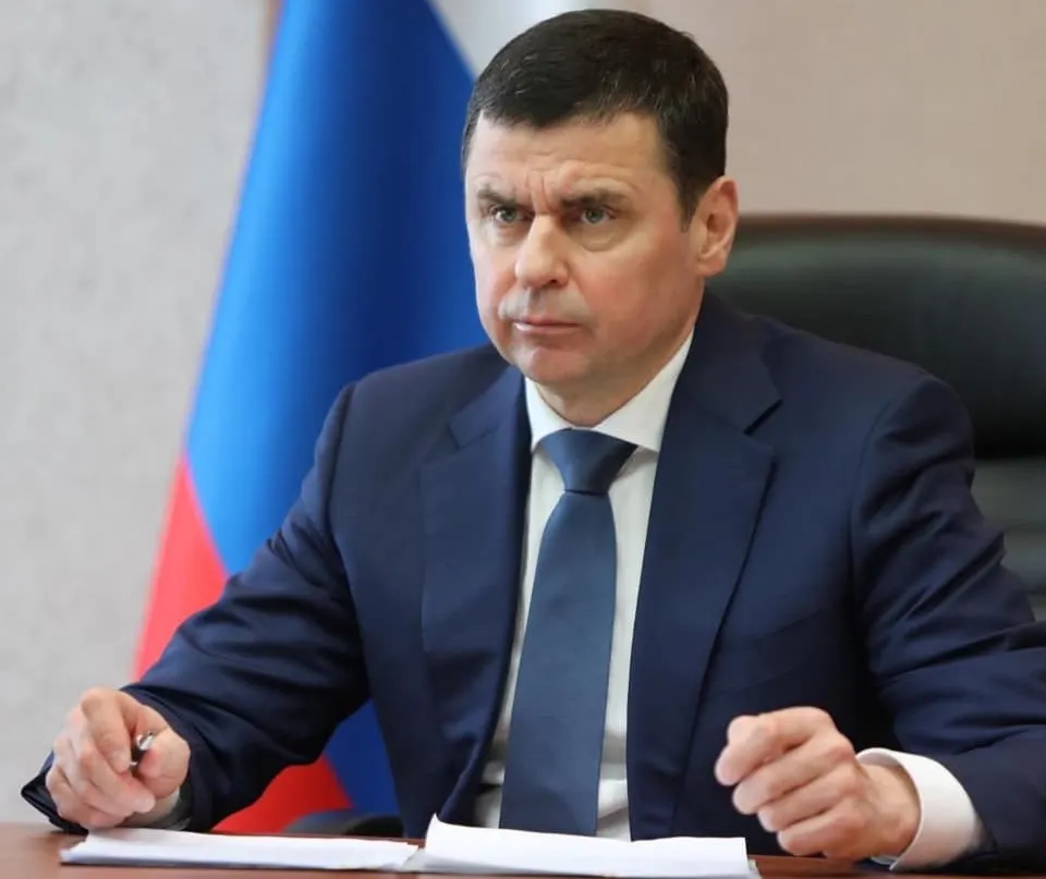 Губернатор Ярославской области ушел «по-английски»