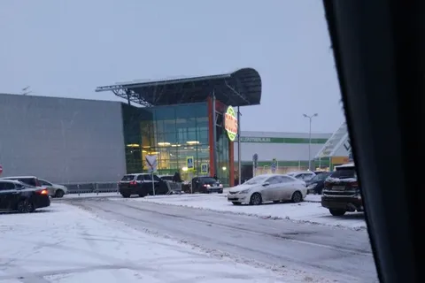 Снег выпал неожиданно: утром в Ярославле произошло несколько аварий