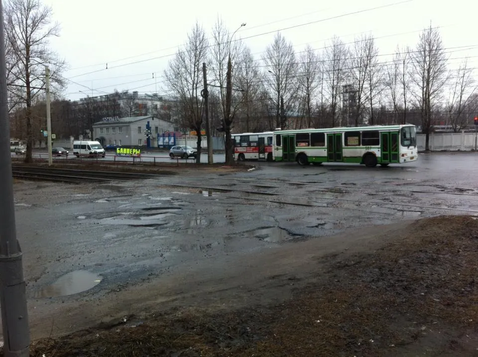 У ярославских предприятий рушится бизнес из-за разбитой дороги  