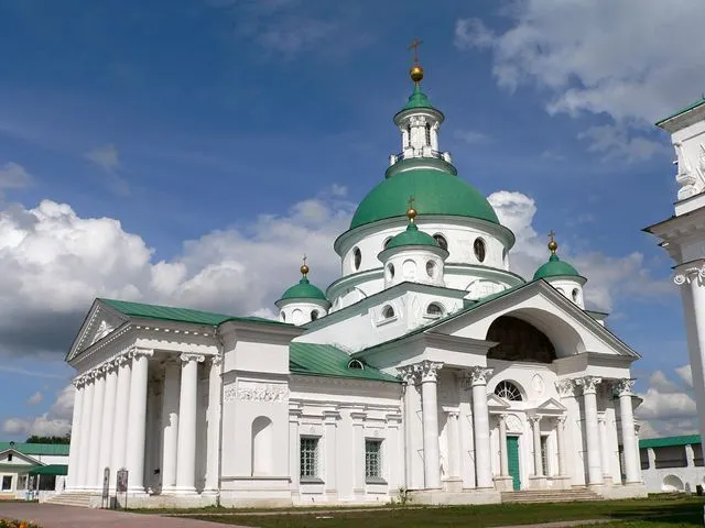 В Ярославской области из храма украли ящик для пожертвований