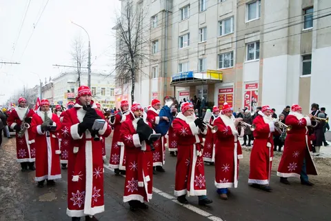 В Рыбинске прошло НаШествие Дедов Морозов