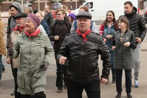 В Ярославле две тысячи человек вышли на общегородскую зарядку