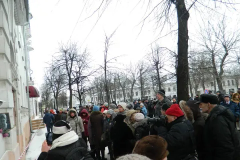 В Москве и Ярославле прошли марши памяти Бориса Немцова