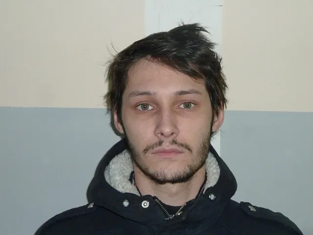 В Ярославле ночью в Брагино избили и ограбили парня