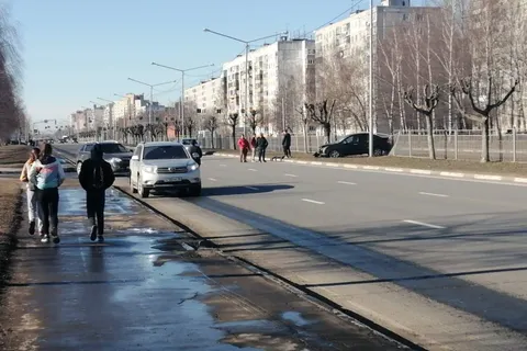 В Ярославле на Московском проспекте легковушка въехала во внедорожник
