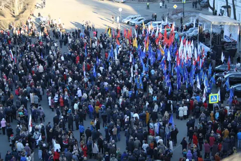 В Ярославле на митинг в честь присоединения Крыма к России собралось около пяти тысяч человек