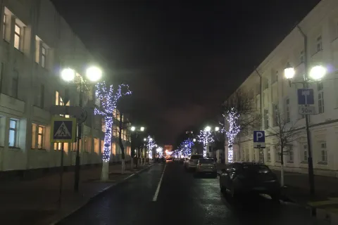 Ярославль начали украшать к новому году
