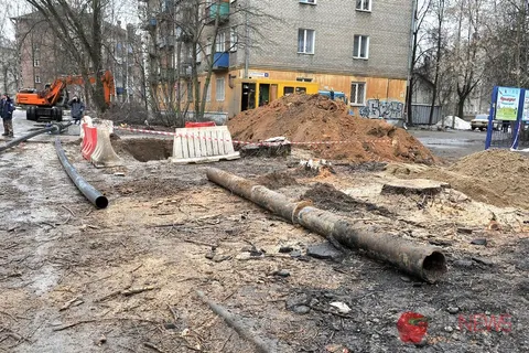 В Ярославле вновь обвалился асфальт. Фоторепортаж