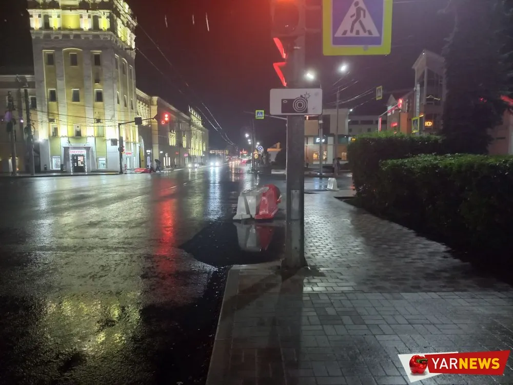 На улице Свободы в Ярославле появились бассейны для пешеходов